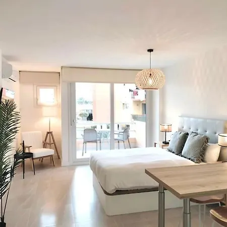 New Studio, Terrace, Parking, And Pool By 10tosea Lägenhet *