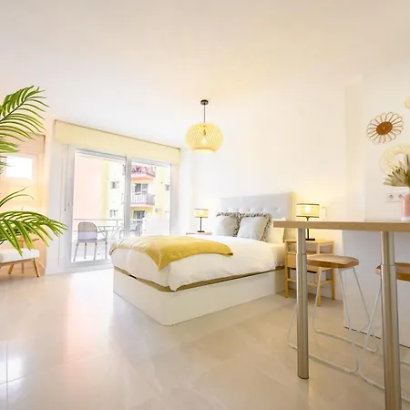 New Studio, Terrace, Parking, And Pool By 10tosea Lägenhet *